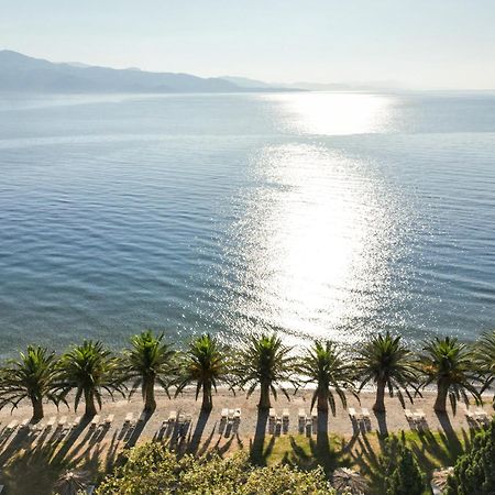 Long Beach Hotel & Resort Longos  Dış mekan fotoğraf