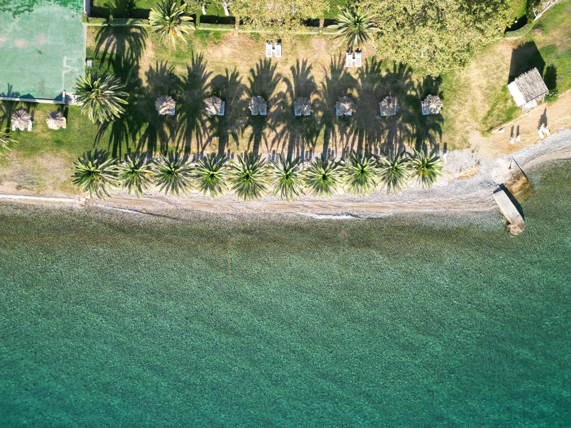Long Beach Hotel & Resort Longos  Dış mekan fotoğraf